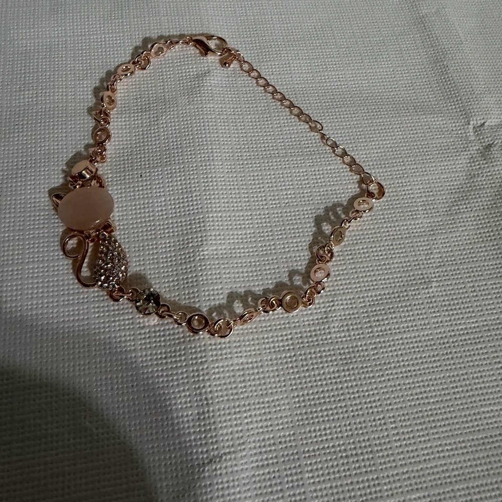 Elegant Rose Gold Cat Bracelet